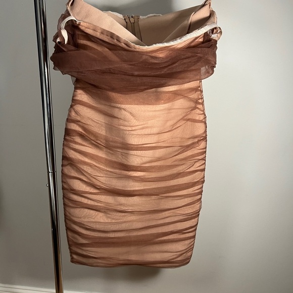 Bella Barnet Beige Dress - Picture 4 of 8